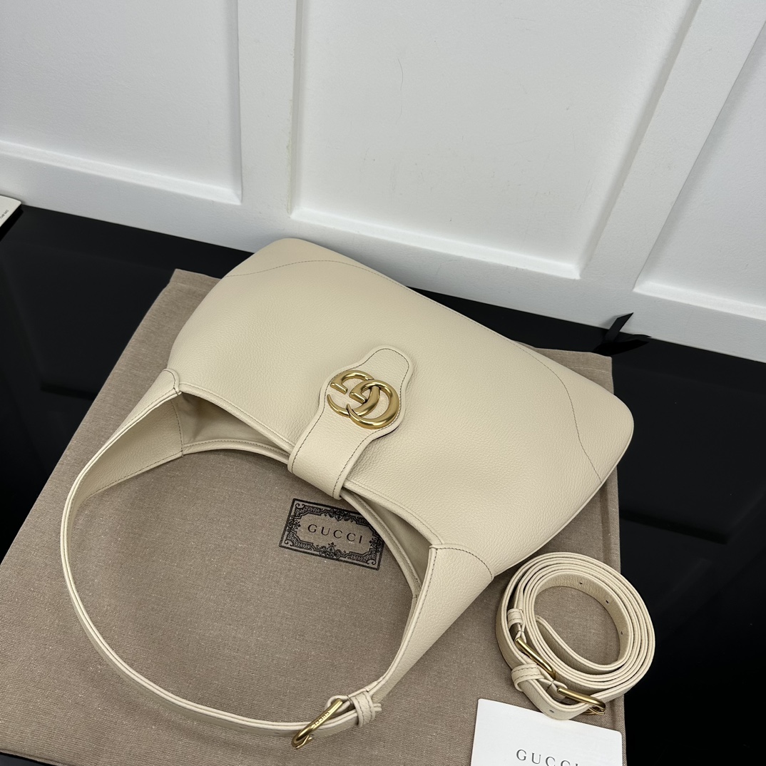 Gucci Hobo Bags